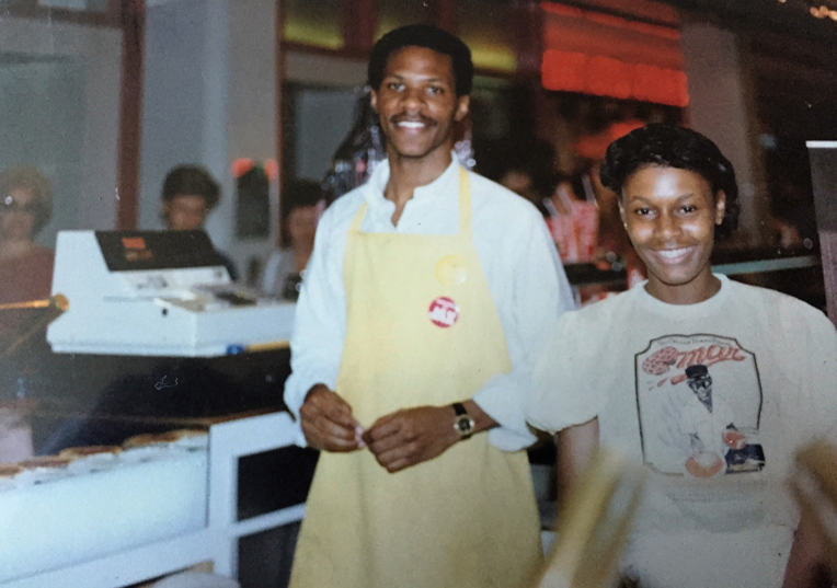 Jackson Brewery Food Court 1984
